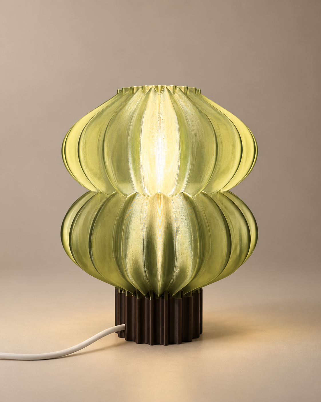 Grön skulptural lampa